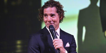 Bisbal, «nada inspirado» por el pop actual, se refugia en los clásicos de los años 70 y 80