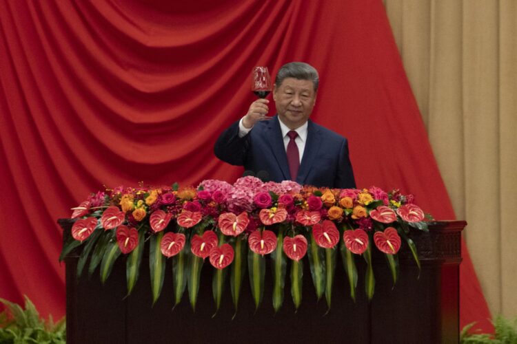 Fotografía de archivo del presidente de China, Xi Jinping, durante un acto del Partido Comunista chino.
 EFE/EPA/ANDRES MARTINEZ CASARES