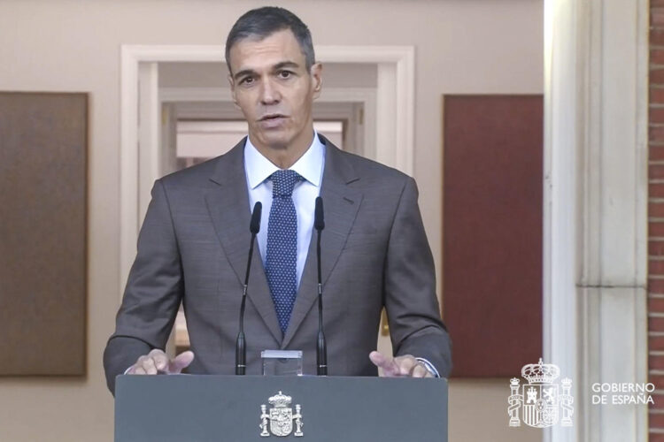 Captura de vídeo de la comparecencia del presidente del Gobierno español, Pedro Sánchez, en la que anuncia el adelanto de las elecciones generales al domingo 29 de noviembre. EFE/Moncloa -SÓLO USO EDITORIAL/SOLO USO PERMITIDO PARA ILUSTRAR LA NOTICIA QUE APARECE EN EL PIE DE FOTO (CRÉDITO OBLIGATORIO)-