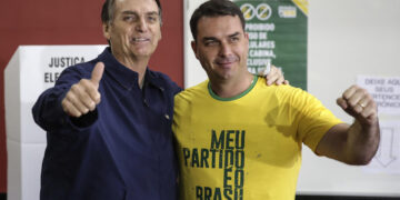 El clan Bolsonaro, una familia marcada por los procesos judiciales