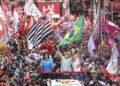 Lula y Bolsonaro se dan un baño de masas en São Paulo en la víspera a los comicios