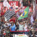 Lula y Bolsonaro se dan un baño de masas en São Paulo en la víspera a los comicios