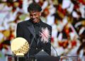 Lamine Yamal se hace con su tercer trofeo Kopa