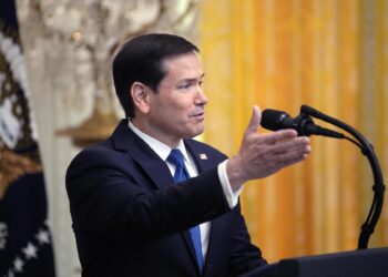 Rubio dice que la única vez que desaconsejó el regreso a Machado fue tras el terremoto