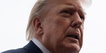 Trump llama «corrupto» al comité del Nobel de la Paz y dice que Pillay es una desconocida