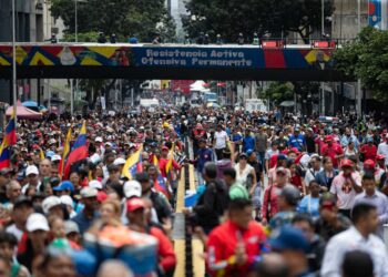 Sindicalistas exigen la restitución de derechos laborales y mejora de ingresos