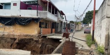 Más de 600 familias del municipio San Rafael de Carvajal están en riesgo de quedar incomunicadas por daños en la vía principal