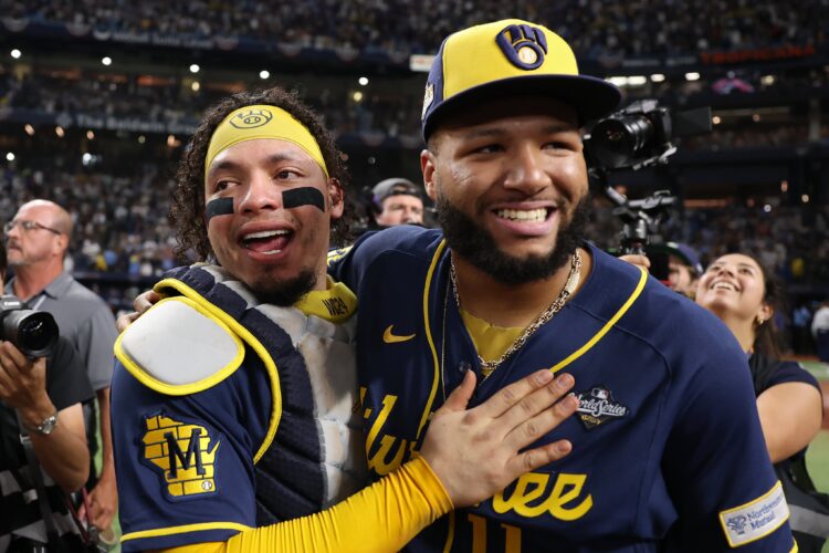 William Contreras y Jackson Chourio completaron un gran año como campeones en los dos torneos más importantes del beisbol en 2026 | Foto @mlbenespañol