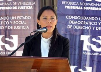 Exmagistrada del TSJ denuncia coacción para firmar inhabilitación de María Corina Machado