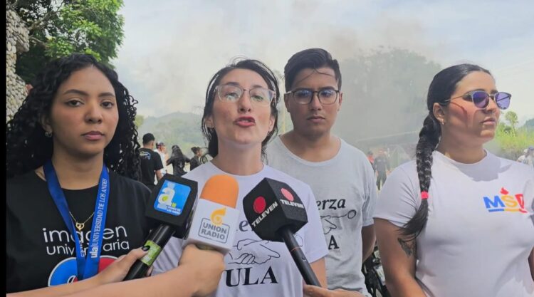 Estudiantes de la ULA protestan en defensa de la autonomía y las elecciones universitarias  Fotos Elisabel Camacho
