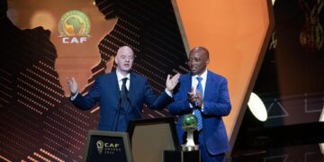 El fútbol africano muestra su apoyo a Infantino