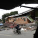 La entrega de ayuda tras el terremoto en Panamá se agiliza con recuperación de carreteras