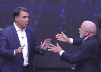 Brasil mide su historia electoral en una segunda vuelta que Lula busca revertir