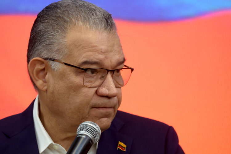 Fotografía de archivo en la que se captó al excandidato presidencial y opositor venezolano Enrique Márquez, durante una rueda de prensa, en Caracas (Venezuela). EFE/Miguel Gutiérrez