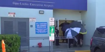 Flávio Bolsonaro llegó a Miami tras huir de Brasil después de perder las elecciones
