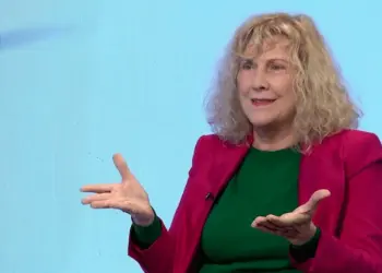 Ministra llamó al debate nacional para elaborar la nueva Ley de Educación Universitaria