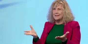 Ministra llamó al debate nacional para elaborar la nueva Ley de Educación Universitaria